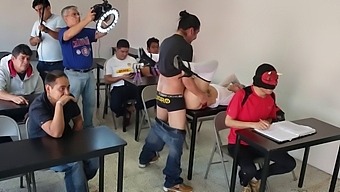 The Scenes Of The Recording Of A Porn And Schoolgirl Pornography Show Were Taken Out.