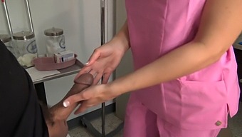 Amateur Nurse Gives A Handjob To A Patient
