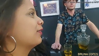 Bruna And Manuh Cortez Have Sex With Barman Malvadinho, Who Struggles To Handle Her Large Breasts And Summons Malvado For Assistance